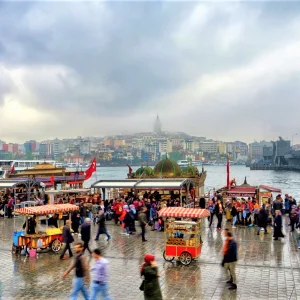 Istanbul Eminönu Square