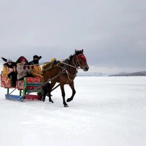 Sleigh on Lake Çıldır - Kars