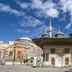 Sultanahmet Fountain & Hagia Sophia 