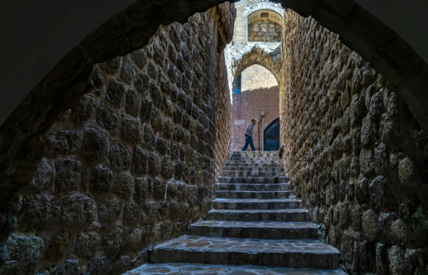 An Abbara Pass on the Mardin Street