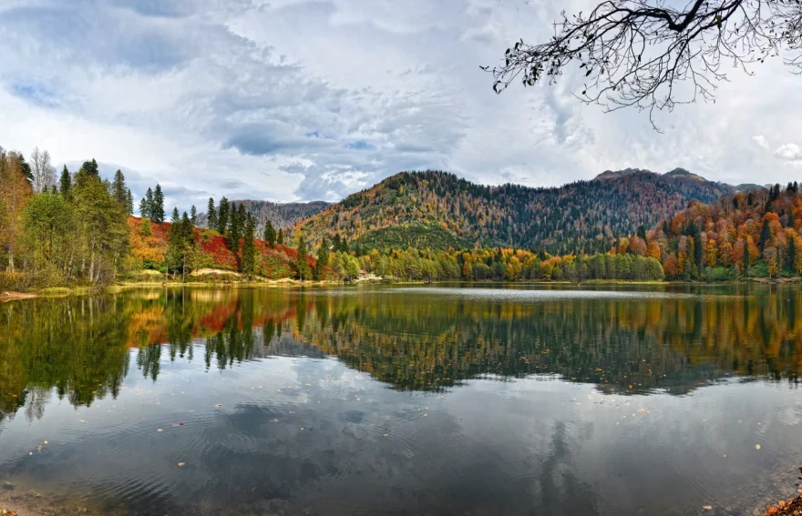 Borçka Karagöl (Dark Lake)