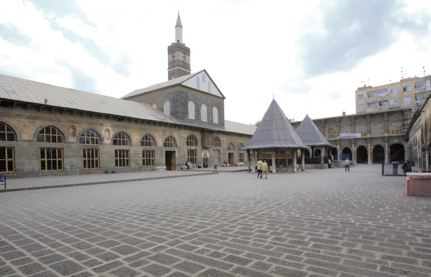 Grand Mosque - Diyarbakır