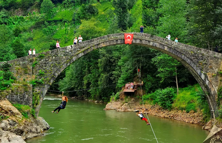 Zipline Fırtına River