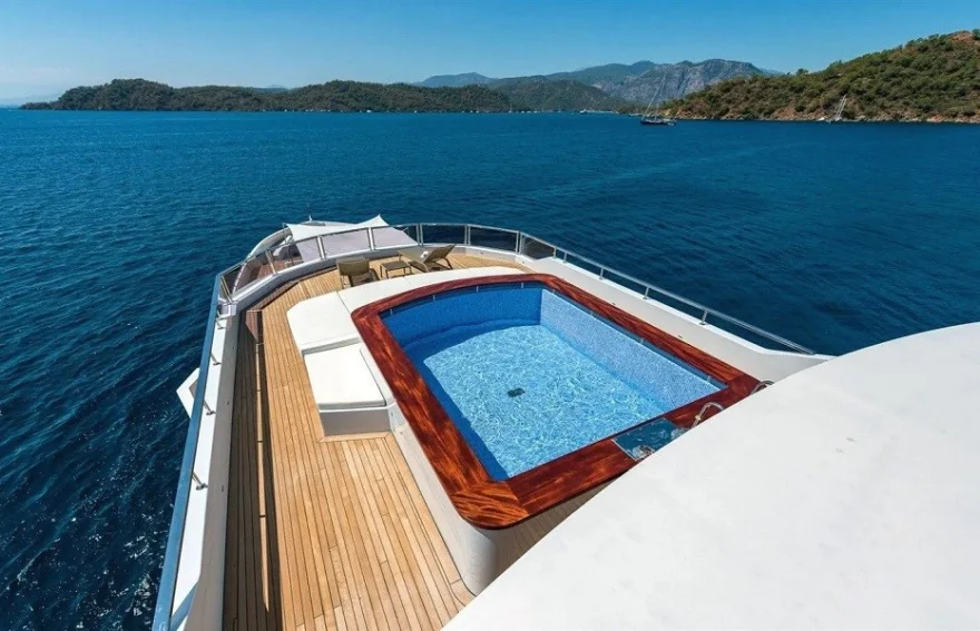 motor yacht charter in turkey Ada Maris